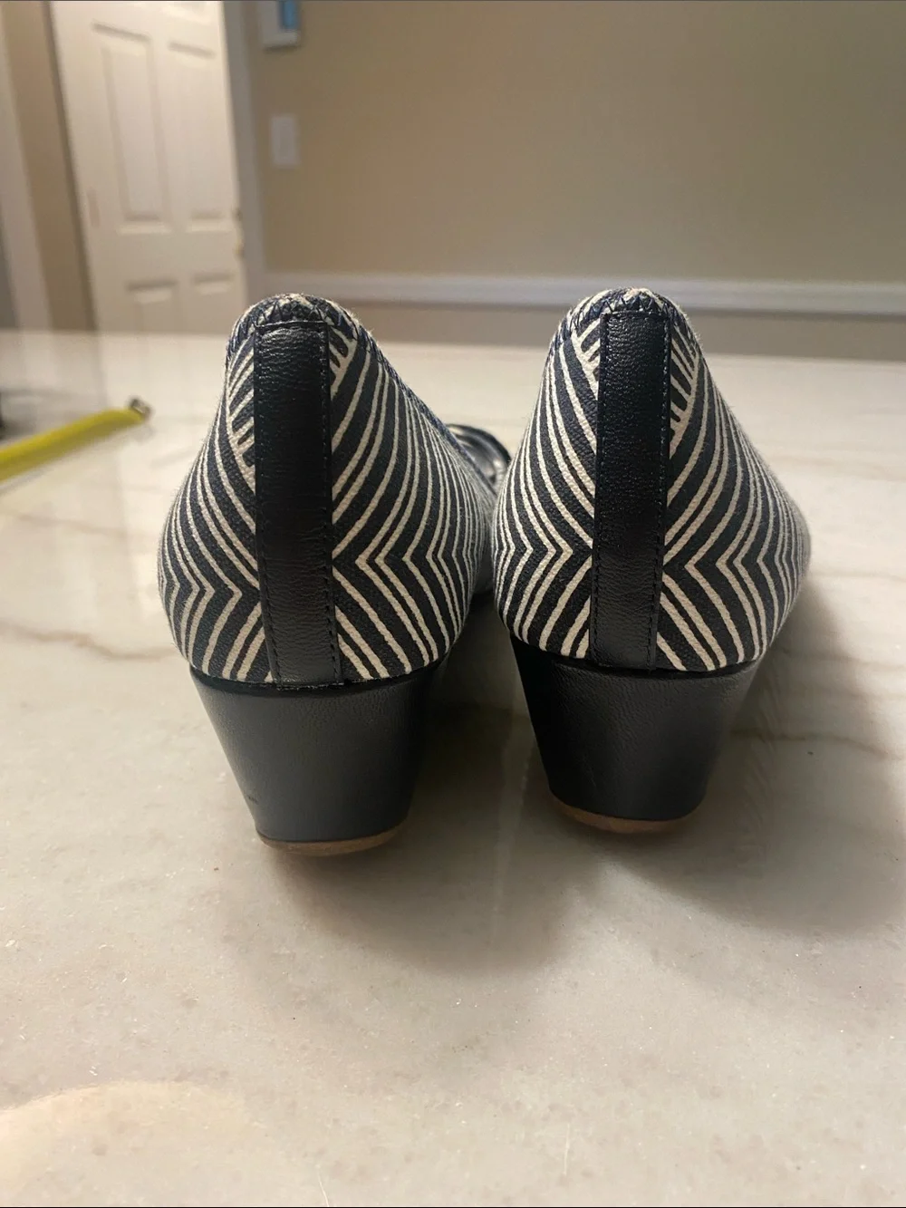 Cole Haan Navy Striped Wedge Peep-Toe Flats Geometric size 9